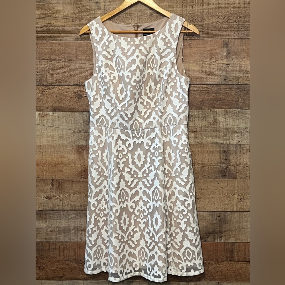 Adrianna Papell Cream and White Patterned Dress